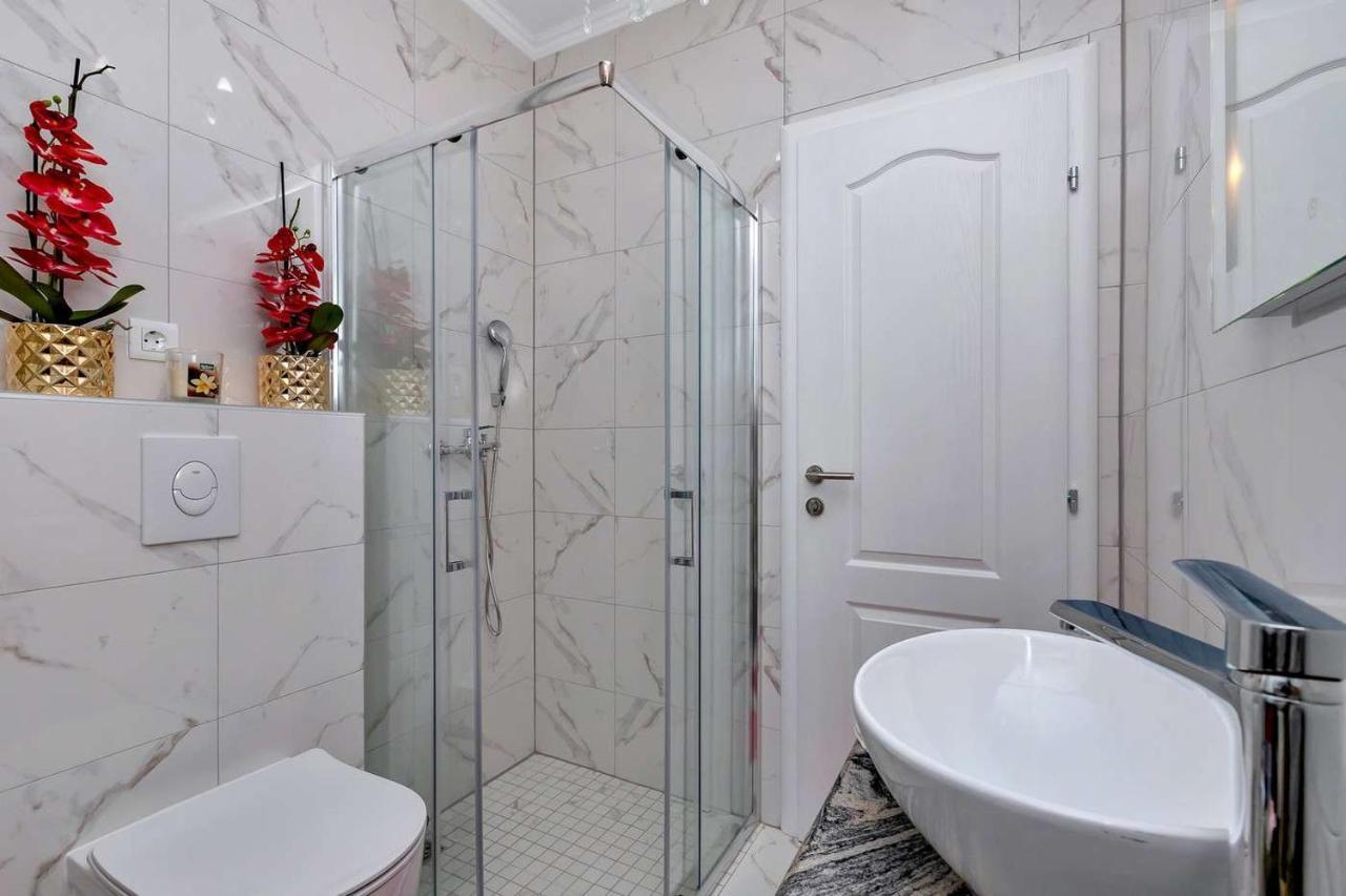 Luxurious Apartment Nino Макарска Экстерьер фото