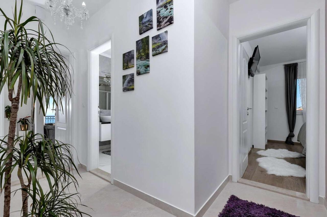 Luxurious Apartment Nino Макарска Экстерьер фото